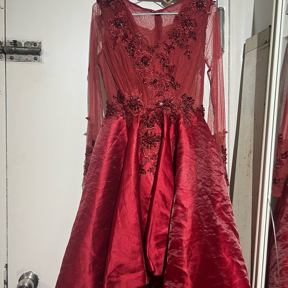 Elegant Red Floral Evening Dress